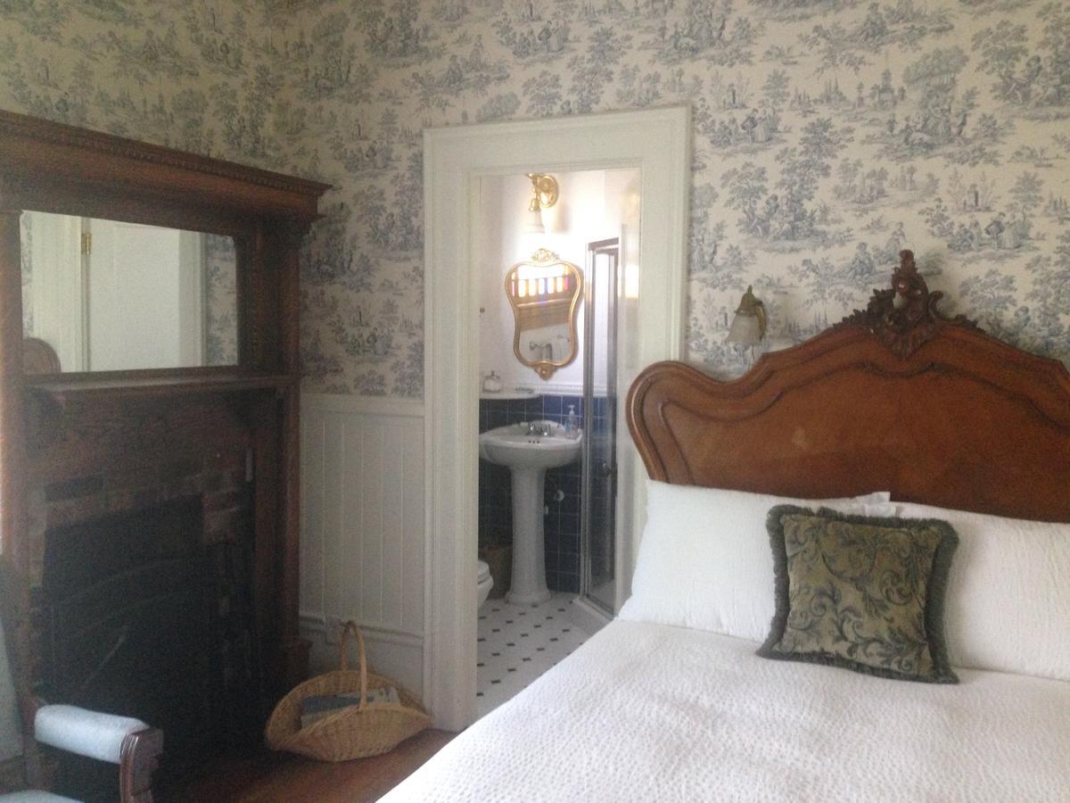 Weller House Inn Fort Bragg Rum bild